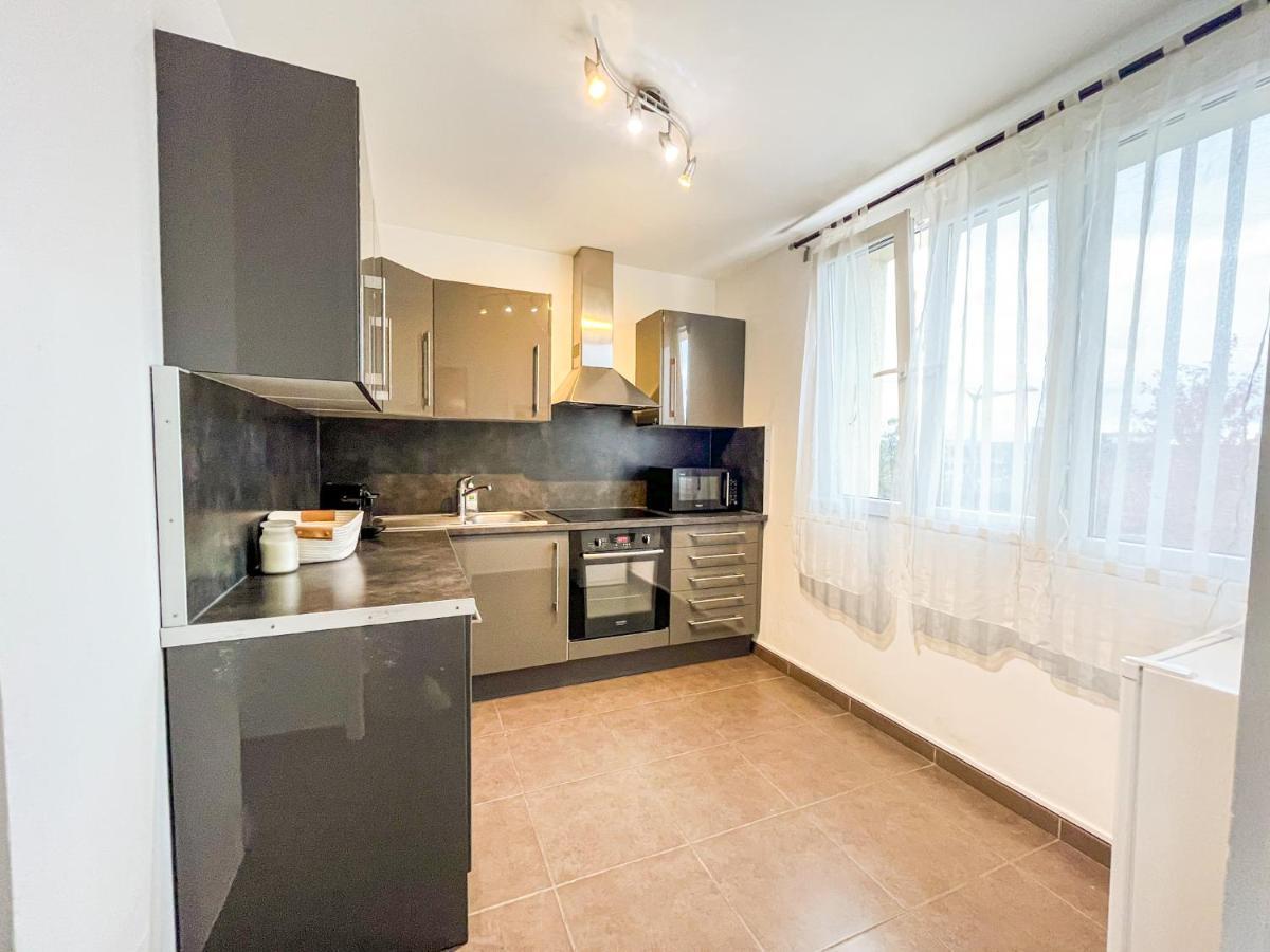 Suite Fanette Vénissieux Exterior foto