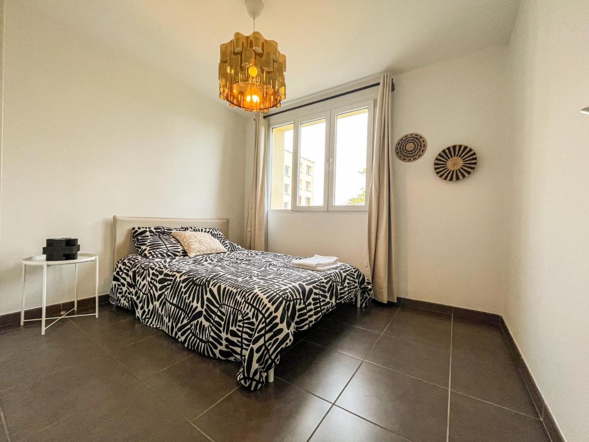 Suite Fanette Vénissieux Exterior foto